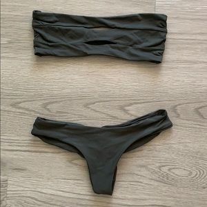 Size small Boys + Arrows bikini set. Dark green.